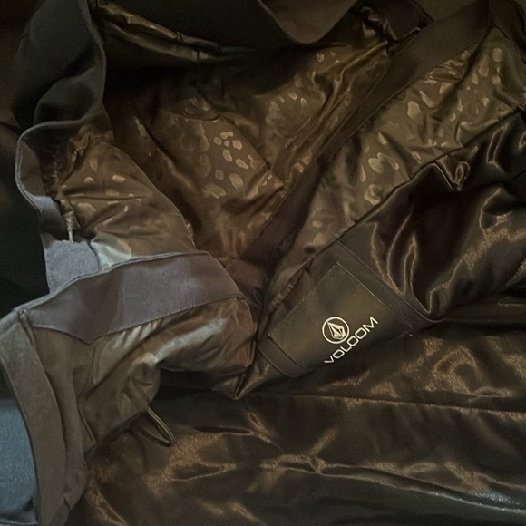 Volcom ski coat - Picture 9 of 9